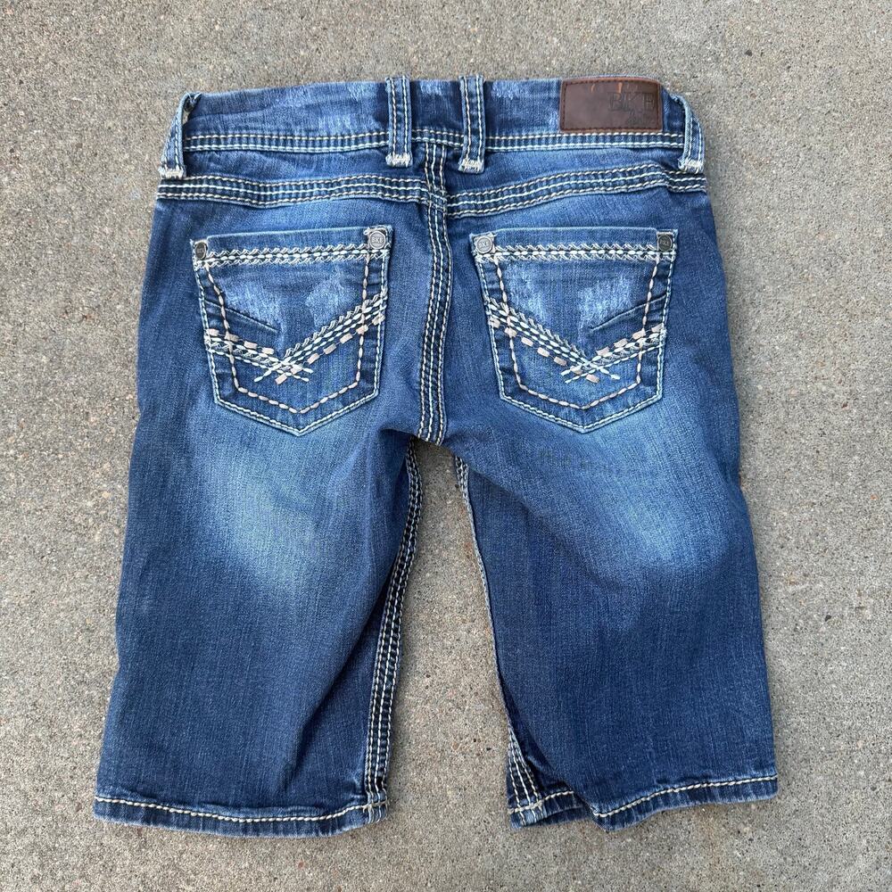 Buckle BKE Sabrina 26 Low Rise Bermuda Blue Jean Shorts BMM1209 Size 26